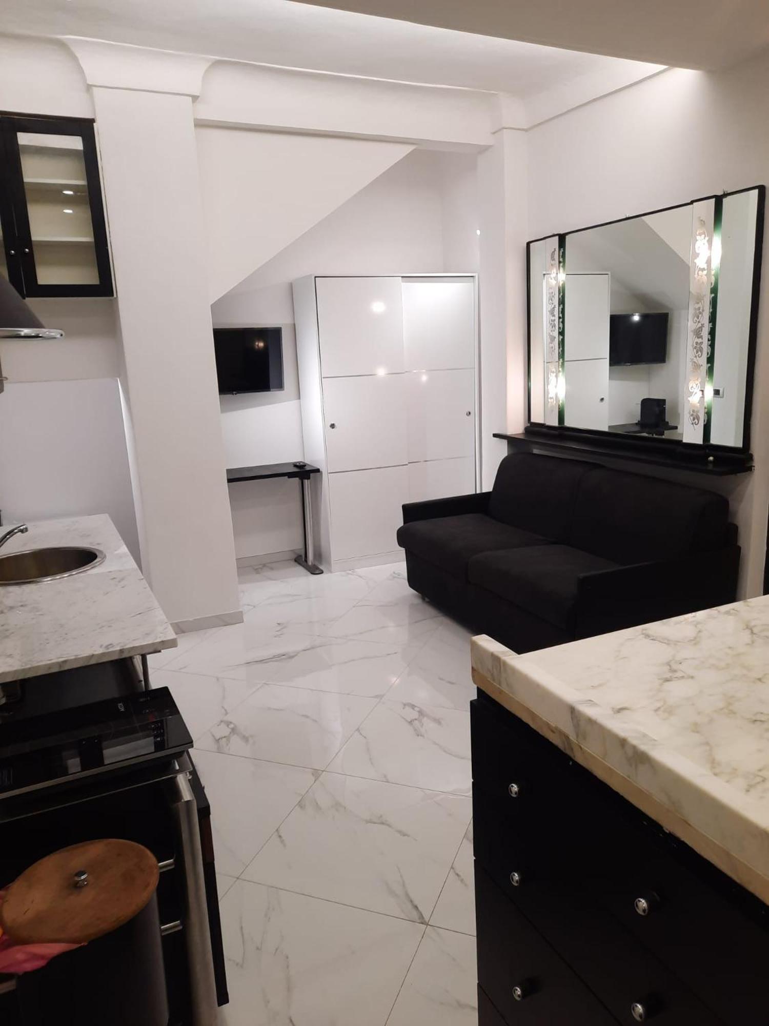 Studio Apartment Santa Caterina بولونيا المظهر الخارجي الصورة